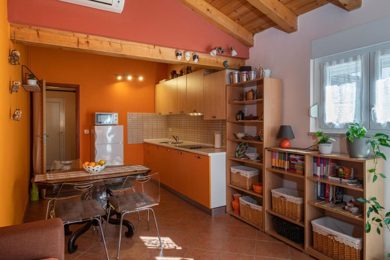 Apartment Orange 29 ロヴィニ エクステリア 写真